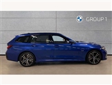 BMW 3 Series Image 3