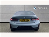 BMW 3 Series Image 4