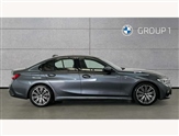 BMW 3 Series Image 3
