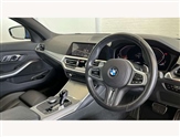 BMW 3 Series Image 6