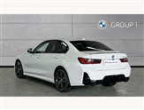 BMW 3 Series Image 2