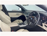 BMW 3 Series Image 6