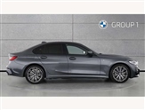 BMW 3 Series Image 3
