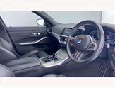 BMW 3 Series Image 6