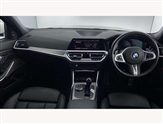 BMW 3 Series Image 4
