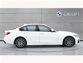 BMW 3 Series Image 3