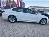 BMW 3 Series Image 6