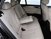 BMW 5 Series Image 3