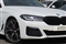 BMW 5 Series Image 6