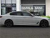 BMW 5 Series Image 3