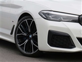 BMW 5 Series Image 6
