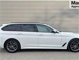 BMW 5 Series Image 2