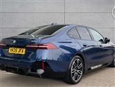 BMW 5 Series Image 2