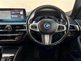 BMW 5 Series Image 5