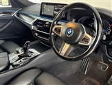 BMW 5 Series Image 6