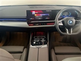 BMW 5 Series Image 4