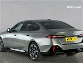 BMW 5 Series Image 2
