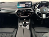 BMW 5 Series Image 4