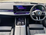 BMW 5 Series Image 4