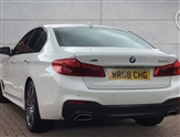 BMW 5 Series Image 2