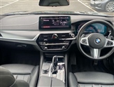 BMW 5 Series Image 4