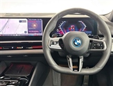 BMW 5 Series Image 5