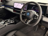 BMW 5 Series Image 6