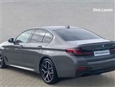 BMW 5 Series Image 2