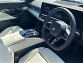 BMW 5 Series Image 6