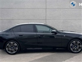 BMW 5 Series Image 3