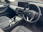 BMW 5 Series Image 5