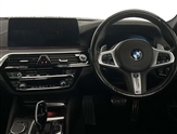 BMW 5 Series Image 6