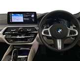 BMW 5 Series Image 6