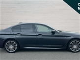 BMW 5 Series Image 2