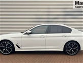 BMW 5 Series Image 6