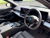 BMW 5 Series Image 6