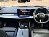 BMW 5 Series Image 4