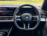 BMW 5 Series Image 5
