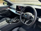 BMW 5 Series Image 6