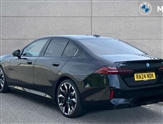 BMW 5 Series Image 2