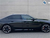 BMW 5 Series Image 3