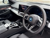 BMW 5 Series Image 6
