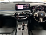 BMW 5 Series Image 4