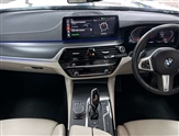 BMW 5 Series Image 4