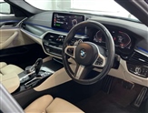 BMW 5 Series Image 6
