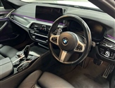 BMW 5 Series Image 6