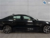 BMW 5 Series Image 3