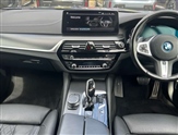 BMW 5 Series Image 4