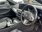 BMW 5 Series Image 6