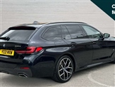 BMW 5 Series Image 3